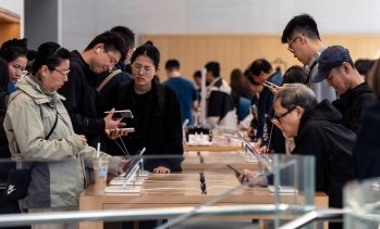 iPhone оглави китайския пазар на смартфони след скок в продажбите