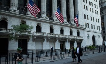 Broadcom предизвика разпродажби на технологични акции на Уолстрийт