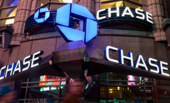 JPMorgan отчете рекордна печалба благодарение на постъпленията от търговия с акции