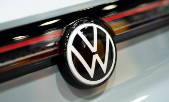 ЕК преразглежда митата върху вноса на изградени в Китай електромобили на Volkswagen