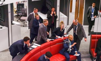 Надеждите за понижаване на лихвите не успяха да задържат оптимизма на борсите в Европа