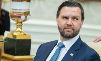 Дипломати на САЩ и Иран са в Пакистан за мирни преговори