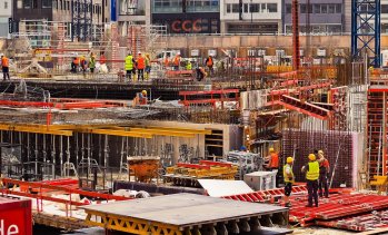 Половината от всички наети у нас работят в областите София, Пловдив и Варна