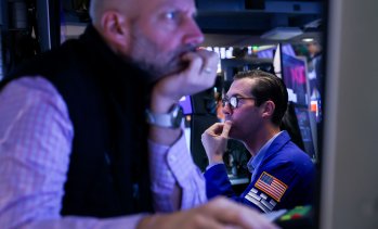 S&P 500 и Nasdaq се покачват с поскъпването на акциите на производителите на чипове*