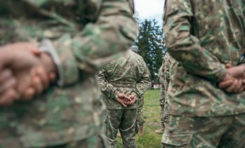 Източният фланг на НАТО поема повече разходи за американски бази, за да успокои Тръмп?