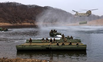 Тръмп намали съвместните военни учения с Южна Корея заради отказа да помогне в Иран