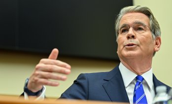 Скот Бесънт не очаква напрежението върху френските облигации да се пренесе на други пазари