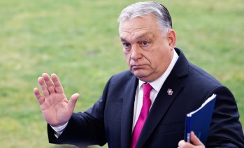 Унгарските прокурори конфискуват сървърите на партията на Виктор Орбан