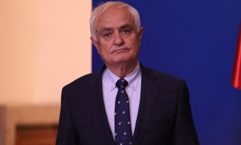 Кабинетът в оставка одобри придобиването на 7 кораба тип &bdquo;минен ловец&ldquo;