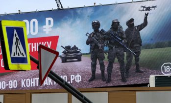 Как Русия успява да покрива човешките си загуби на фронта с нови войници