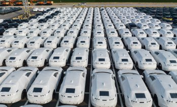 ЕС представи насоки за ценовите гаранции за китайските вносители на електромобили