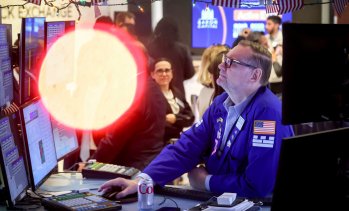 Wall Street започва сесията със спадове на фона на последния доклад за пазара на труда*