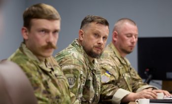 Украйна мобилизира най-боеспособните части за защита на Донбас, войната става все по-жестока