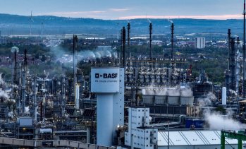 Германската индустрия търси спасение на външните пазари