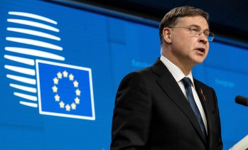 Домбровскис: ЕЦБ ще трябва да реагира на ускоряването на инфлацията