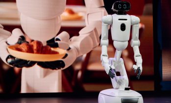 Хуманоидните роботи печелят публиката, но предизвикателствата остават