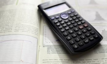 Застрахователните дружества в България управляват малко над 7,5 млрд. евро в края на юни