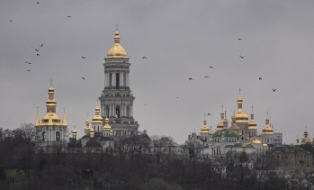 Руснаците вече не вярват в мощта на своите оръжия, ракета удари Киевско-Печорската лавра