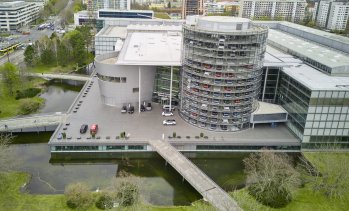 &bdquo;Стъклената фабрика&ldquo; на Volkswagen произвежда днес последния си автомобил 