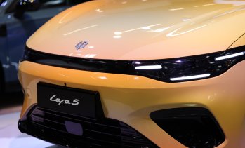 Leapmotor пренебрегва европейските мита с нов хибриден модел