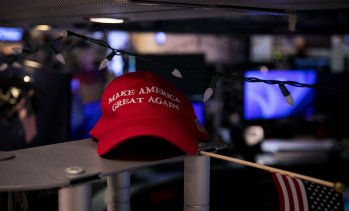 Разгромът на Виктор Орбан е лоша новина за феновете на MAGA в ЕС