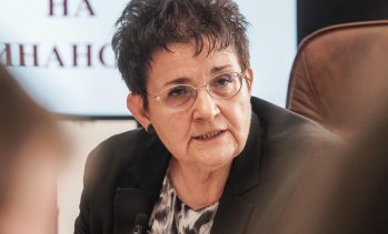 Л. Петкова: Ръстът на максималния осигурителен праг отнема от дохода, но носи осигурителни права
