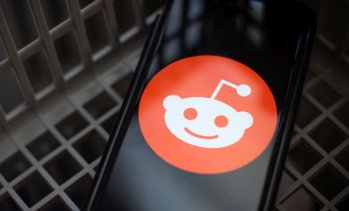 Reddit оспорва забраната на Австралия за достъп на тийнейджърите до социални мрежи