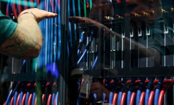 Разочароващите прогнози тласнаха акциите на HPE надолу