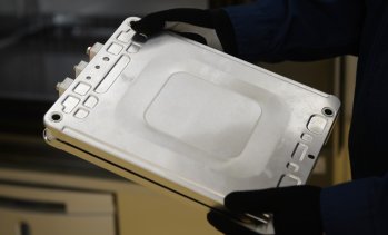 Електрификацията при автомобилите трябва да реши проблема с рециклирането