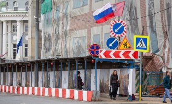 Руската военна икономика е изправена пред дългосрочна ерозия заради дълговете и разходите