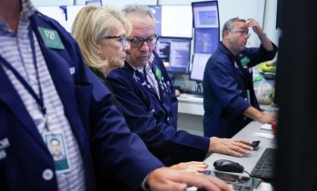 S&P 500 отчете спад въпреки по-позитивните от очакваното данни за инфлацията в САЩ