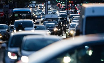 Европейската автомобилна индустрия иска от ЕК още отстъпки относно емисиите