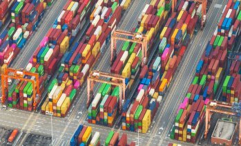 Китай завърши 2025 г. с рекорден търговски излишък от 1,2 трлн. долара въпреки митата на Тръмп