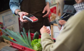 Как ще се отрази данъкът от 7% върху ваучерите за храна?