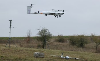 Европа обмисля да разреши на инфраструктурни компании да свалят дронове