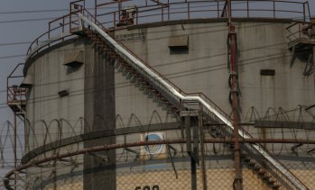 Петролът продължава да поевтинява на фона на перспективите за споразумение за Украйна*