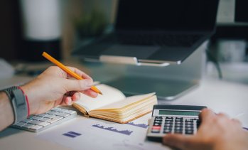 Първа инвестиционна банка ще изкупи обратно до 3 млн. акции