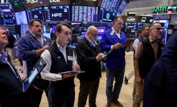 Индексите на Wall Street се повишават, петролът отново поскъпва рязко*