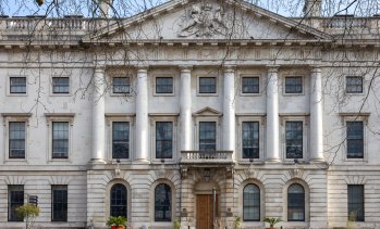 Китай иска да изгради най-голямото си посолство в Европа в Лондон