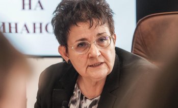 Финансовото министерство предлага данък свръхпечалба за банки, телекомуникации и търговски вериги