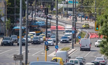 Пуснаха движението по ремонтирания участък на ул. "Опълченска" в София