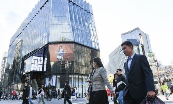 Данните за японския износ изпратиха азиатските пазари в различни посоки