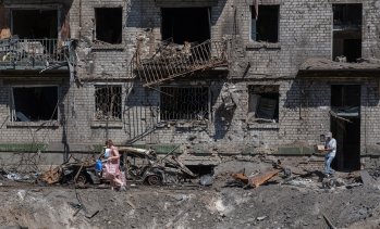 Прогноза: Икономическите перспективи на Украйна се влошават под натиска на руските дронове и ракети