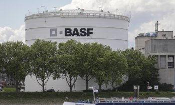 BASF отново повиши перспективата за печалбата на фона на растящите цени