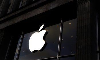 Apple разширява инструментите за безопасност на децата онлайн