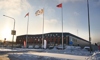 Работническата стачка срещу Tesla в Швеция приключи без колективен трудов договор