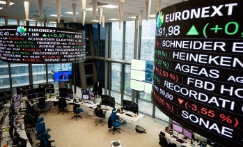 Притесненията за инфлацията тласнаха европейските борси близо до триседмично дъно