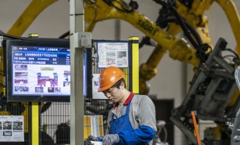 Печалбата на китайската индустрия е скочила с 24,7% през април