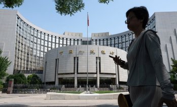 Китай призова големите банки да ограничат междубанковото кредитиране