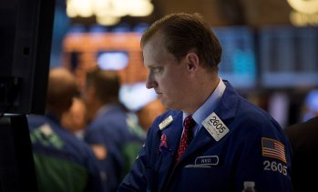 Трусовете в Близкия изток заличиха част от оптимизма на Wall Street